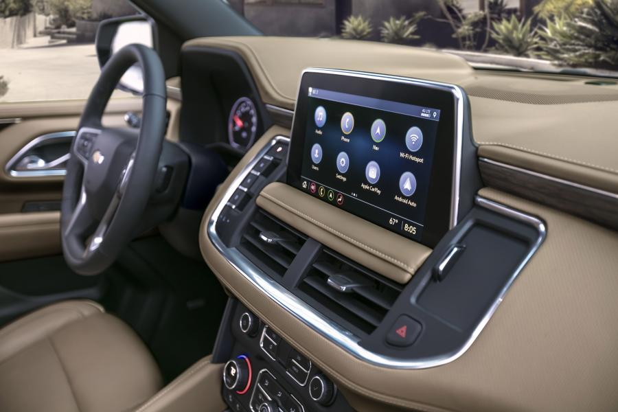 Детали интерьера Chevrolet Suburban High Country 2020 года  (фото 5 из 21)